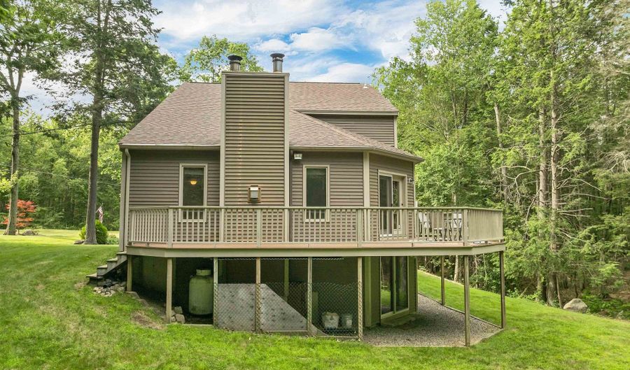 125 Deer Ridge Dr, Barrington, NH 03825 - 3 Beds, 3 Bath