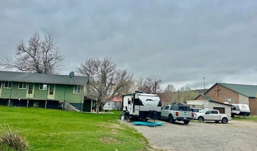 38 N Woodard Ave, Absarokee, MT 59001 - 0 Beds, 0 Bath