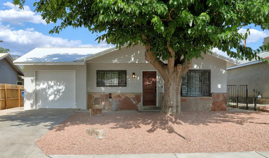 212 Jane St NE, Albuquerque, NM 87123 - 3 Beds, 2 Bath