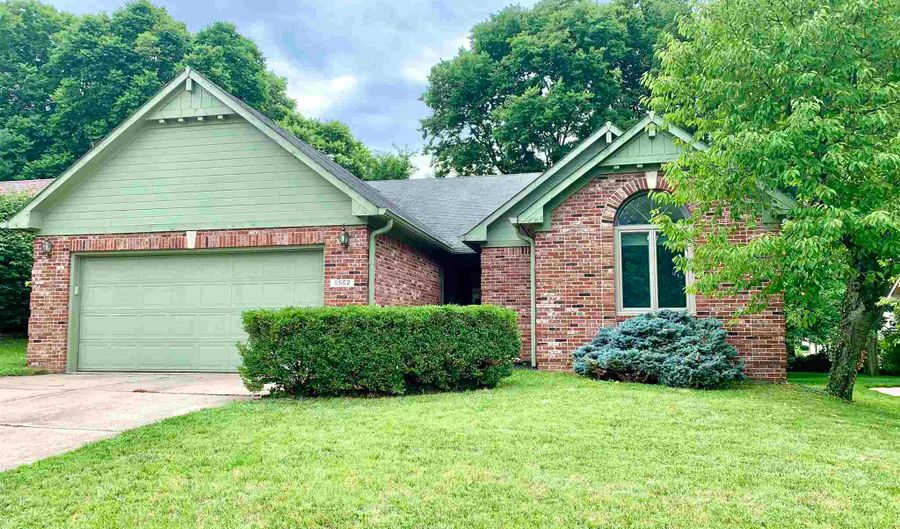 8562 Gallant Fox Dr, Indianapolis, IN 46217 - 3 Beds, 2 Bath