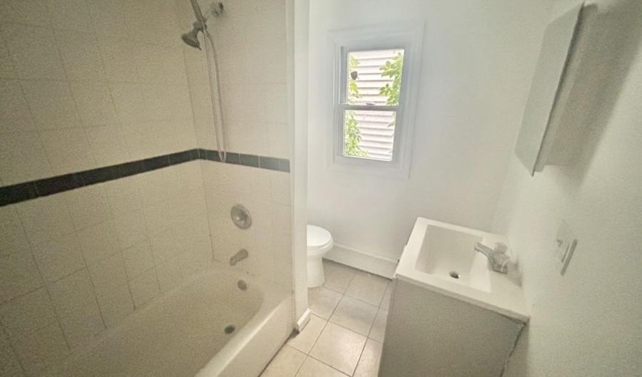 326 N Tennessee Ave 2, Atlantic City, NJ 08401 - 3 Beds, 1 Bath