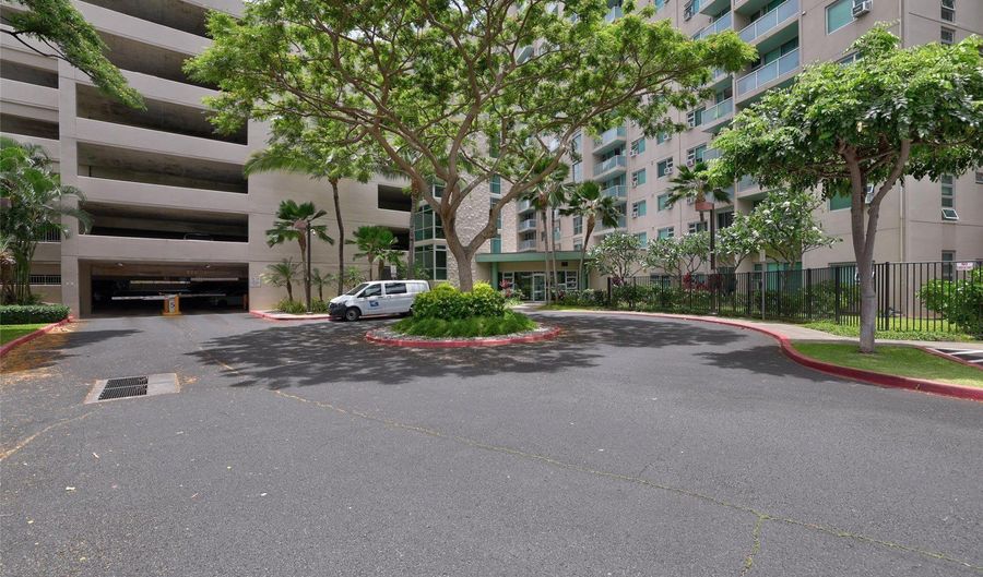 3009 Ala Makahala Pl 214, Honolulu, HI 96818 - 2 Beds, 1 Bath