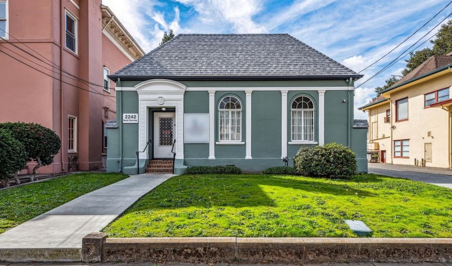 2242 Santa Clara Ave, Alameda, CA 94501 - 3 Beds, 3 Bath