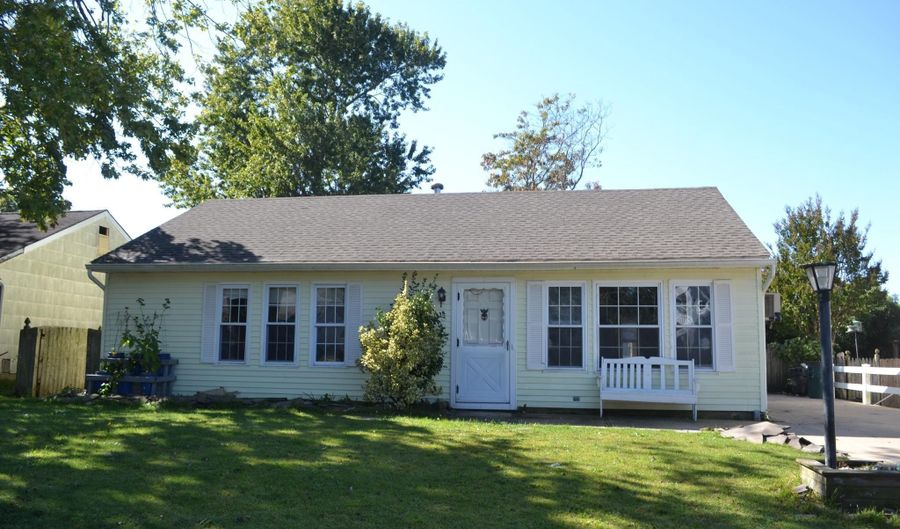 99 VILLAGE Dr, Barnegat, NJ 08005 - 3 Beds, 2 Bath