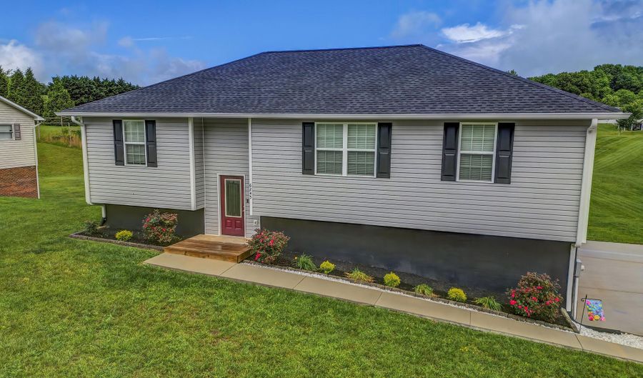 6245 Snapps Ferry Rd, Afton, TN 37616 - 3 Beds, 2 Bath
