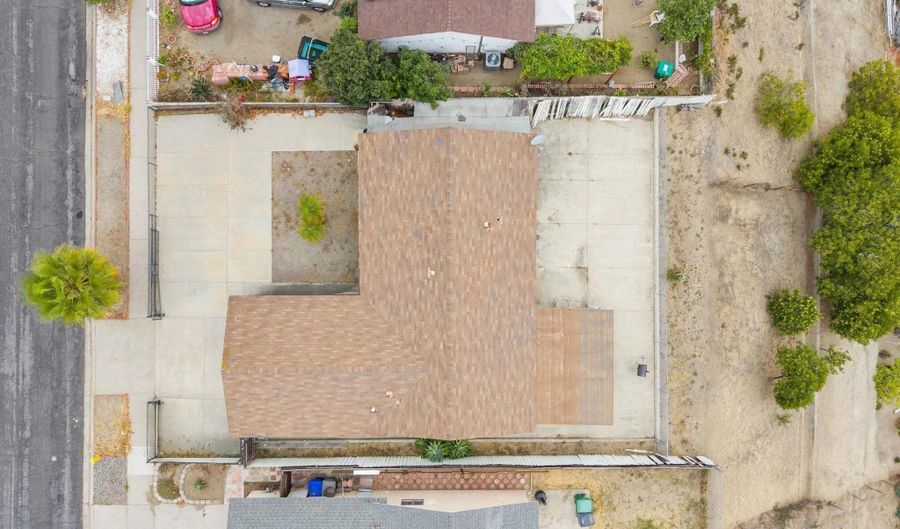 656 Flora Dr, Oceanside, CA 92057 - 4 Beds, 2 Bath