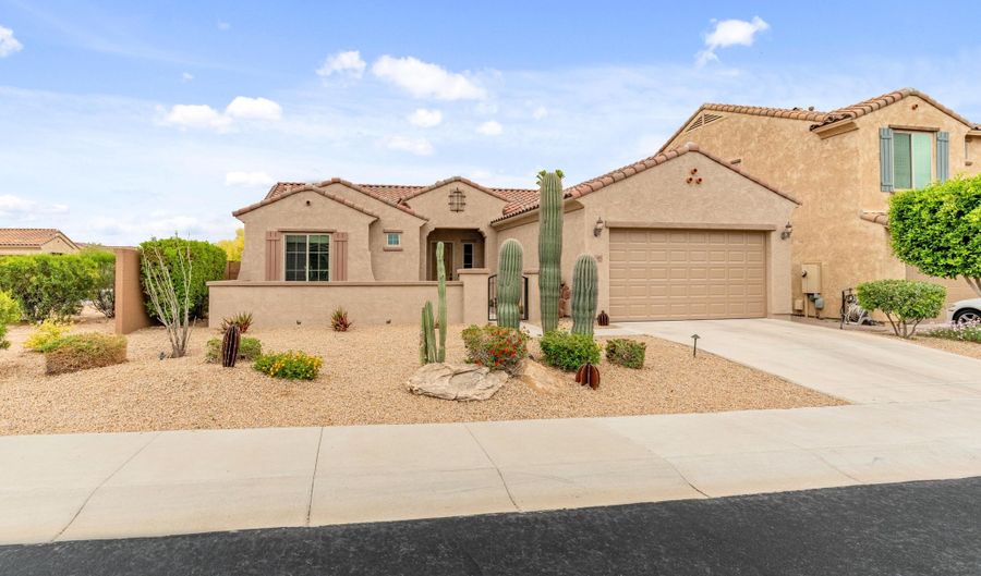 5649 E DESERT FOREST Trl, Cave Creek, AZ 85331 - 3 Beds, 2 Bath
