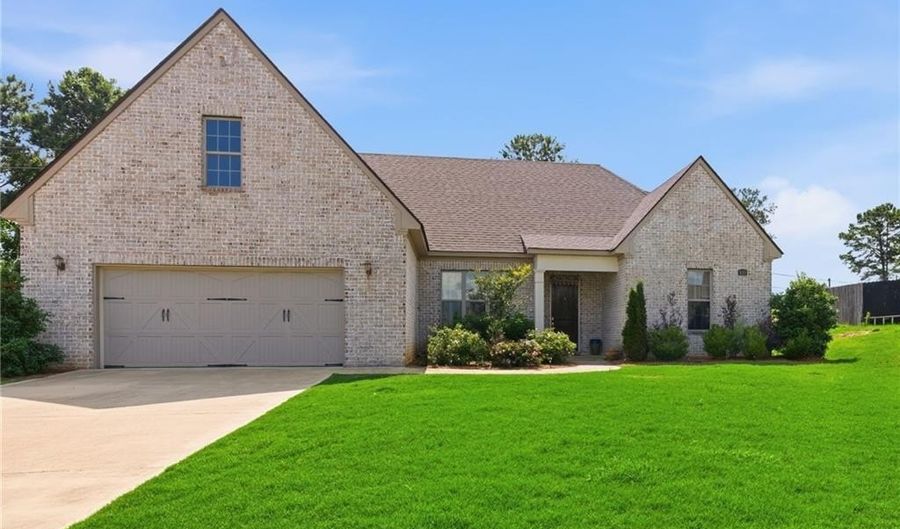 133 VINEYARD Ct, Auburn, AL 36830 - 4 Beds, 3 Bath
