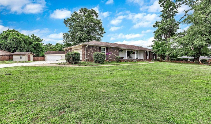 107 Pine Bark Rd, Anderson, SC 29625 - 3 Beds, 4 Bath