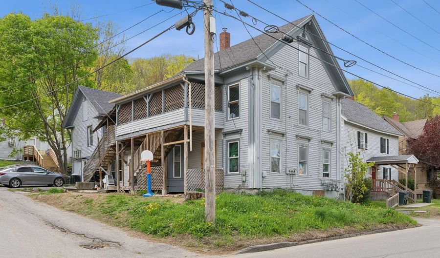 14 North St, Augusta, ME 04330 - 0 Beds, 3 Bath
