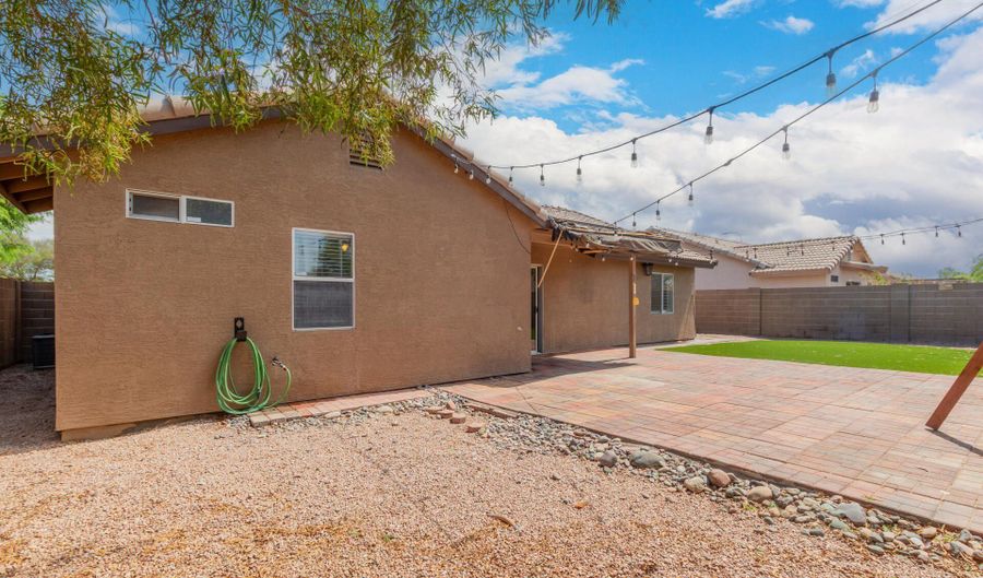 757 E WILDHORSE Dr, Chandler, AZ 85286 - 3 Beds, 2 Bath