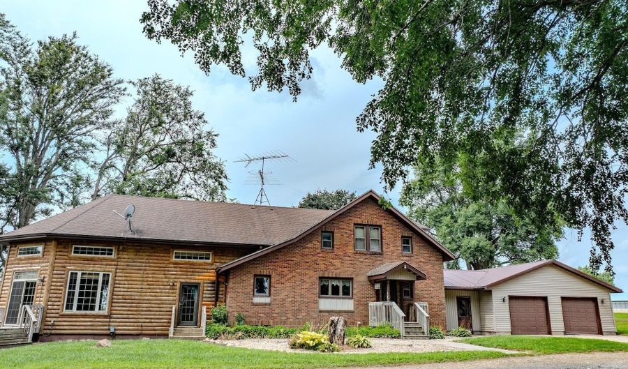 11709 130th St, Ackley, IA 50601 - 6 Beds, 2 Bath