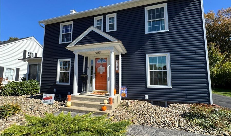 1214 Chestnut Dr, Ashtabula, OH 44004 - 3 Beds, 2 Bath