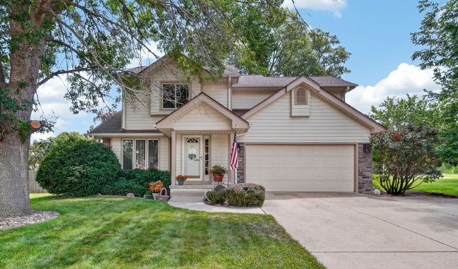 1299 Bentwood Ct, Altoona, IA 50009 - 3 Beds, 3 Bath