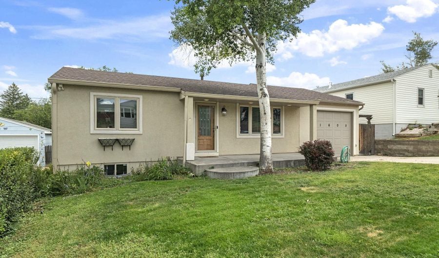 1605 GOSHEN Ave, Cheyenne, WY 82001 - 3 Beds, 2 Bath