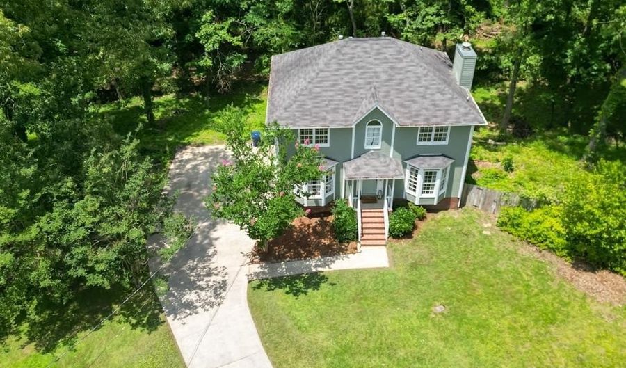 1004 BROKEN BOW Trl, Alabaster, AL 35007 - 3 Beds, 4 Bath