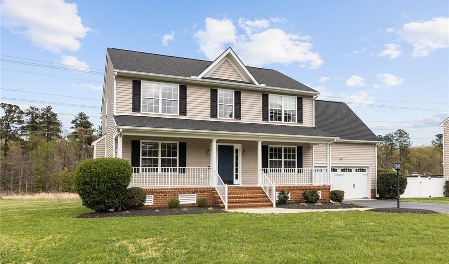 606 Sycamore Springs Dr, Chester, VA 23836 - 4 Beds, 3 Bath