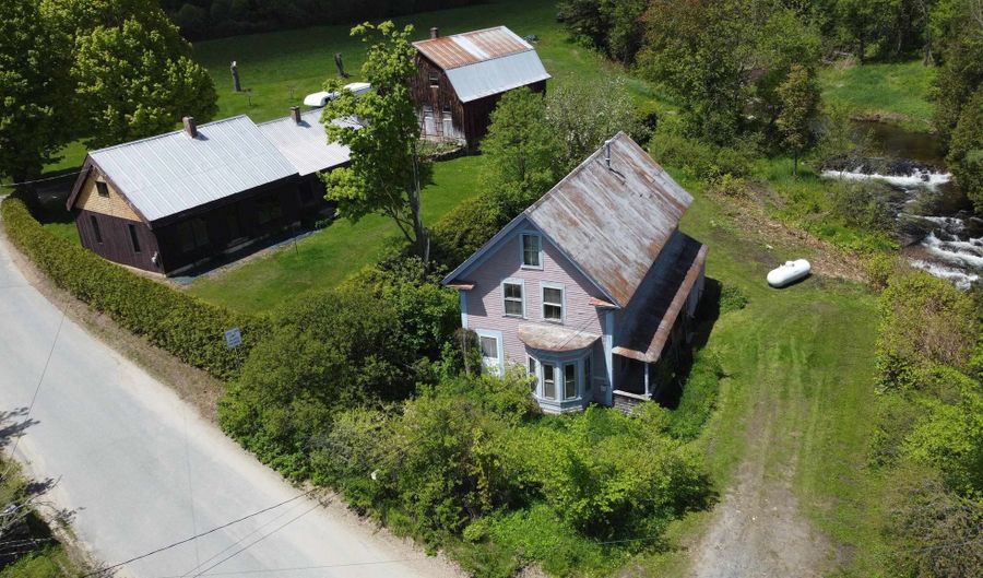 16 Northridge Rd, Burke, VT 05871 - 4 Beds, 1 Bath