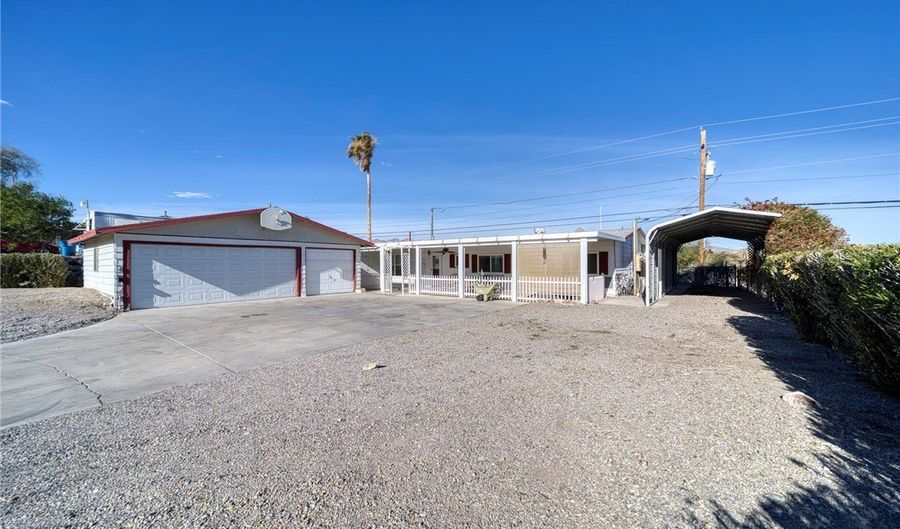 1725 Dorado Dr, Bullhead City, AZ 86442 - 2 Beds, 2 Bath