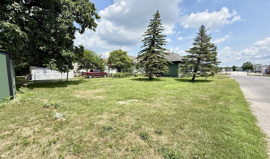 2515 Pearl St, Anderson, IN 46016 - 2 Beds, 1 Bath