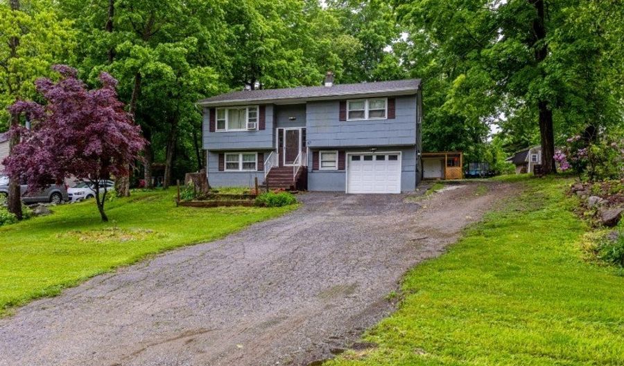 67 Cedar Tree Dr, Alloway, NJ 07422 - 3 Beds, 2 Bath