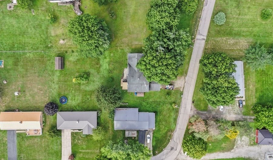 1315 Lake Dr, Ashland, OH 44805 - 7 Beds, 3 Bath