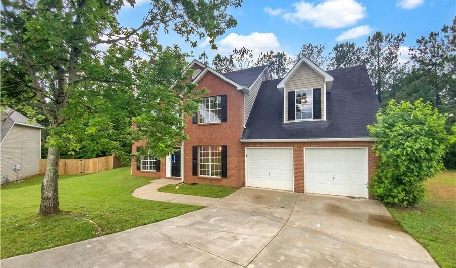 2936 Cedar Trace Dr, Ellenwood, GA 30294 - 4 Beds, 3 Bath