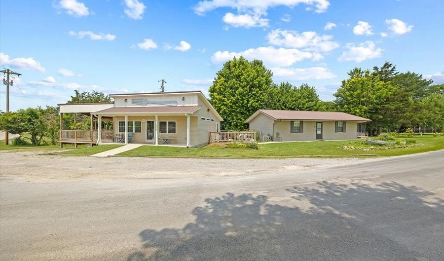 33 Lily Dale Rd, Allons, TN 38541 - 2 Beds, 2 Bath