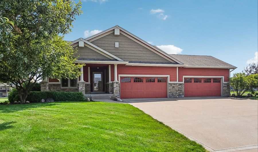1203 NE 47th St, Ankeny, IA 50021 - 4 Beds, 3 Bath