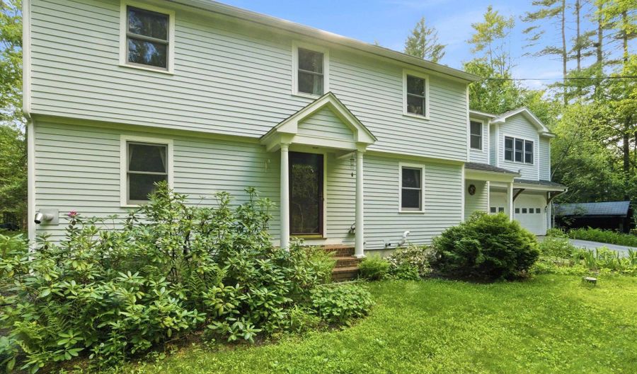26 Jonathan Ln, Bow, NH 03304 - 4 Beds, 4 Bath