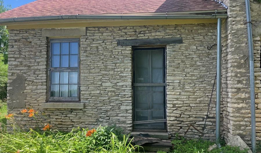 14998 Highway D25, Alden, IA 50006 - 2 Beds, 1 Bath