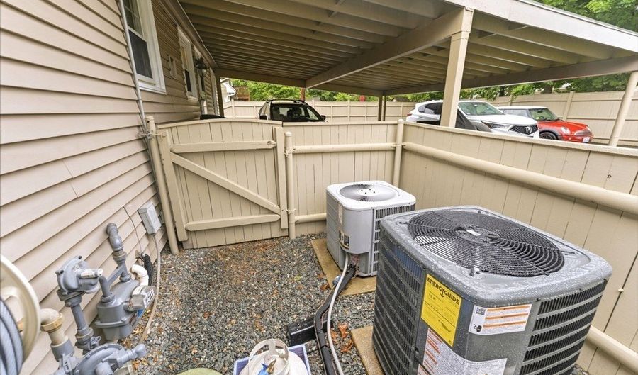 588 Newport Ave, Attleboro, MA 02703 - 4 Beds, 2 Bath