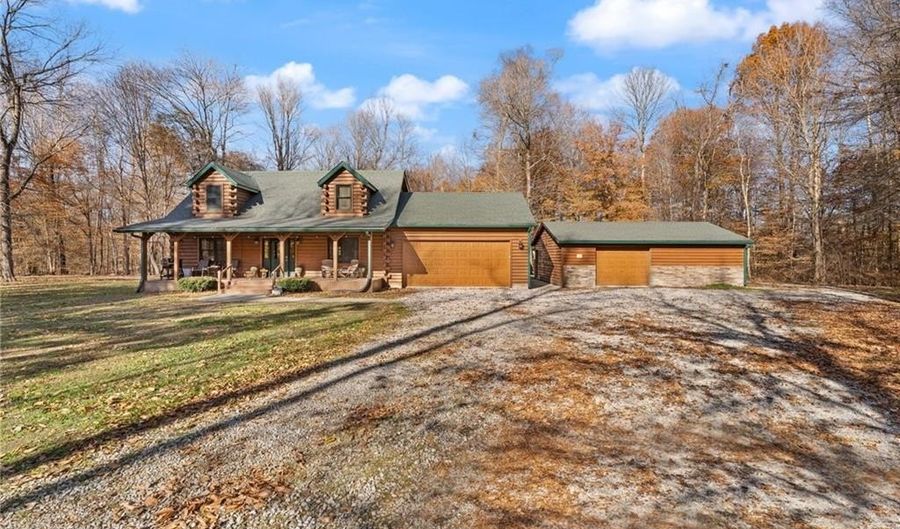 1671 Burns Ct, Austin, IN 47102 - 4 Beds, 3 Bath