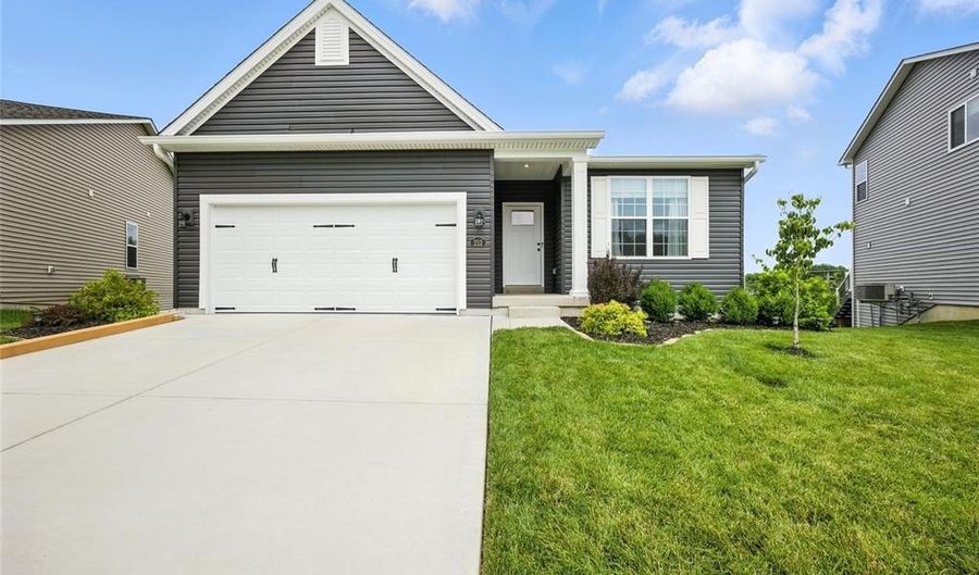 213 Dell View Dr, Arnold, MO 63010 - 4 Beds, 3 Bath
