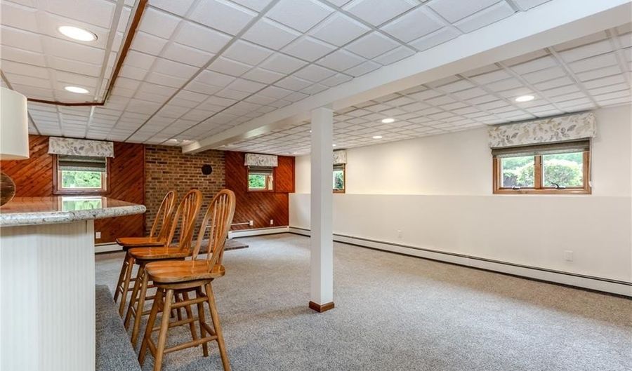 422 Buxton St, North Smithfield, RI 02896 - 3 Beds, 3 Bath