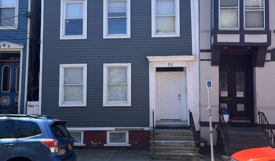 52 Irving St, Albany, NY 12202 - 4 Beds, 2 Bath