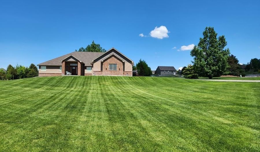 5241 E Powerhouse Dr, Ammon, ID 83406 - 3 Beds, 2 Bath