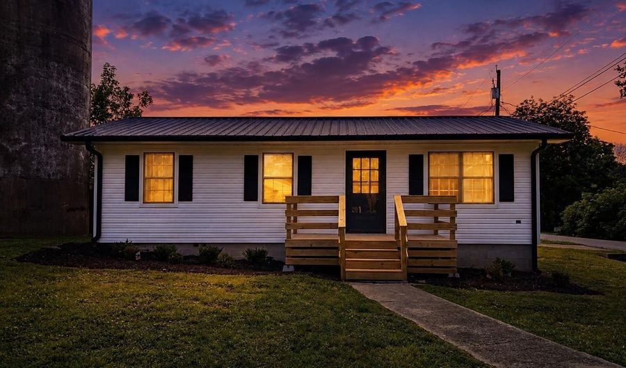 420 Rothrock Ave SW, Attalla, AL 35954 - 2 Beds, 1 Bath