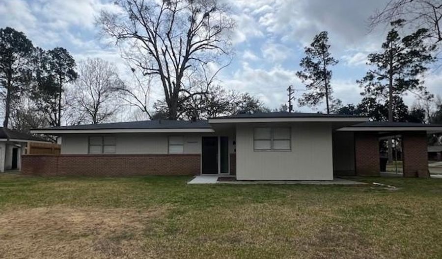 8212 Argosy Ct, Baton Rouge, LA 70809 - 3 Beds, 2 Bath