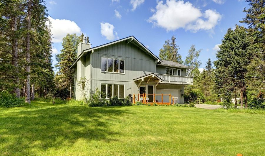 10010 Lone Tree Dr, Anchorage, AK 99507 - 4 Beds, 3 Bath