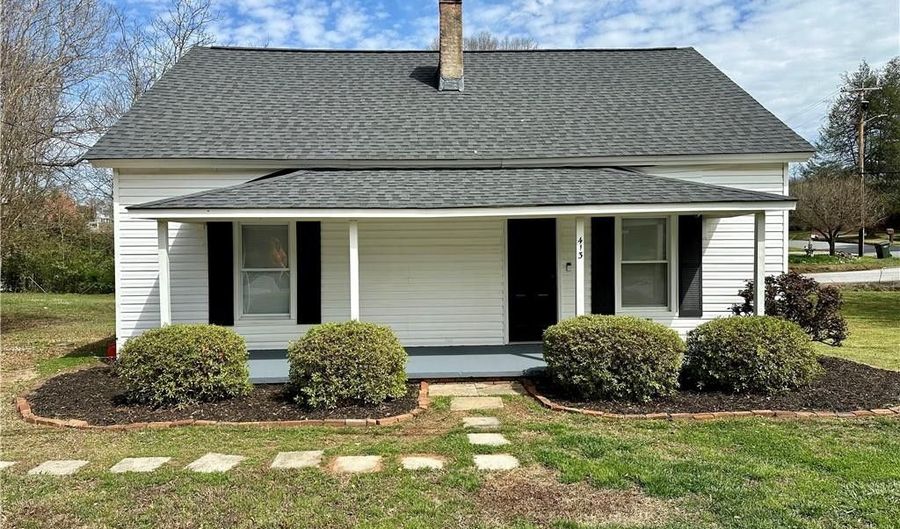 413 S 2nd St, Easley, SC 29640 - 2 Beds, 2 Bath