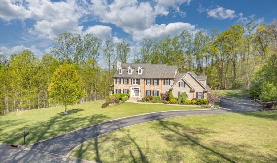 14 Jenny Ln, Alloway, NJ 07461 - 4 Beds, 4 Bath
