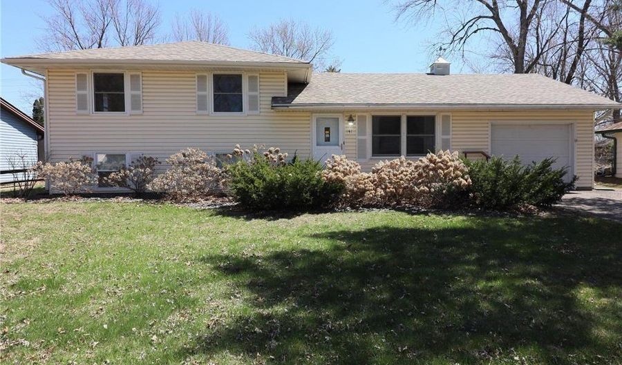 141 Strese Ln, Apple Valley, MN 55124 - 3 Beds, 1 Bath