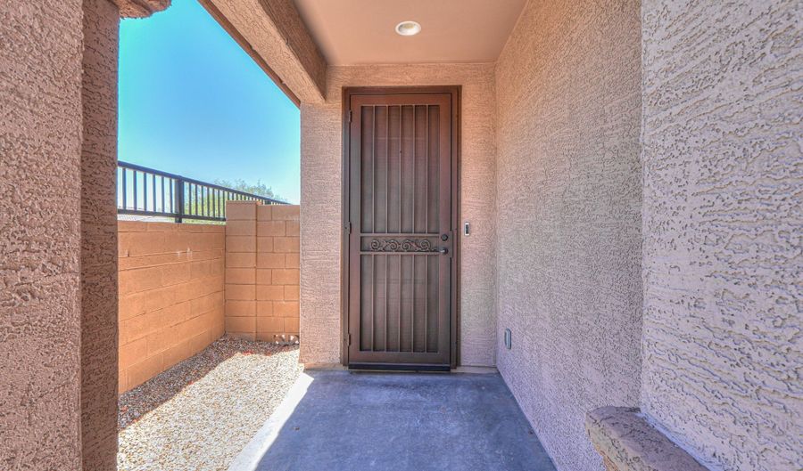 2929 E MOHAVE Ln, Apache Junction, AZ 85119 - 4 Beds, 2 Bath
