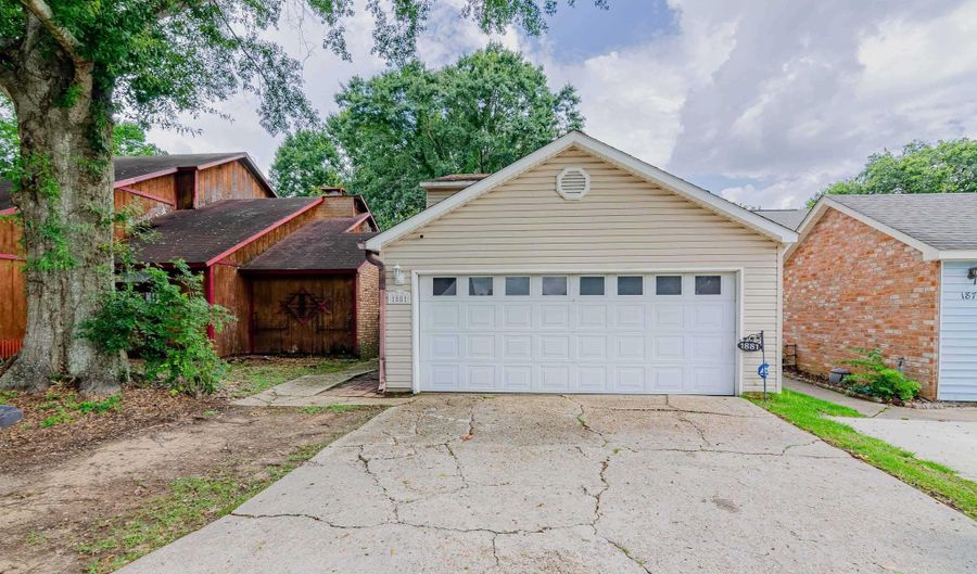 1881 Stonegate Ct, Baton Rouge, LA 70815 - 3 Beds, 3 Bath