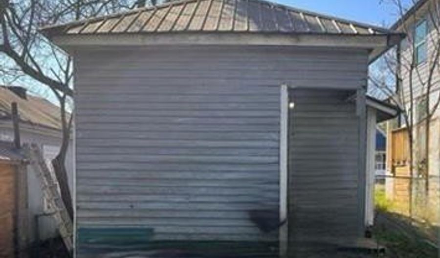 323 Spikes St, Macon, GA 31206 - 2 Beds, 1 Bath