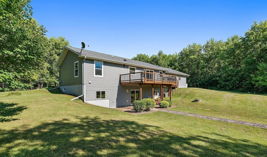 975 41st Ave, Amery, WI 54001 - 3 Beds, 3 Bath