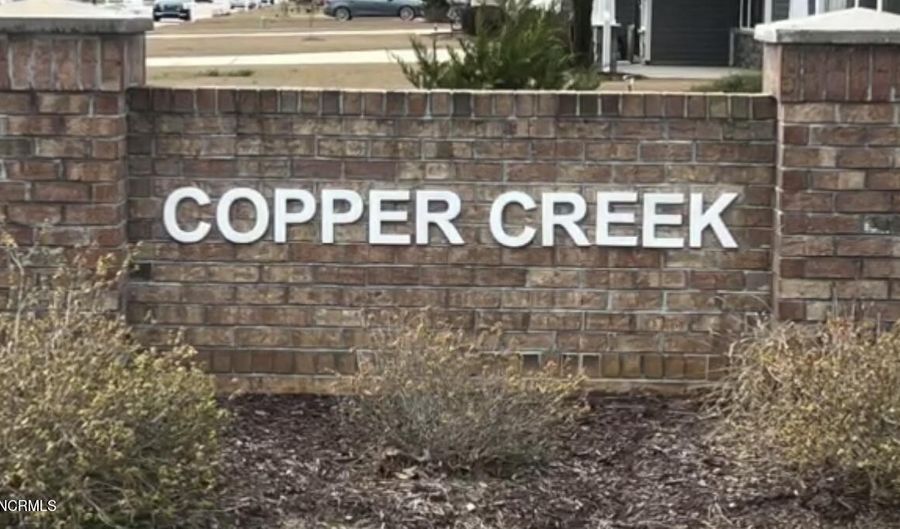 353 Copper Creek Dr, Winterville, NC 28590 - 4 Beds, 3 Bath