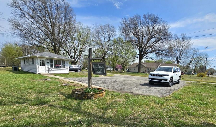 310 W 19th St, Baxter Springs, KS 66713 - 0 Beds, 0 Bath