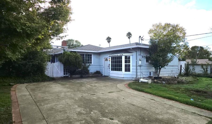 15 Alta Loma Dr, American Canyon, CA 94503 - 3 Beds, 2 Bath